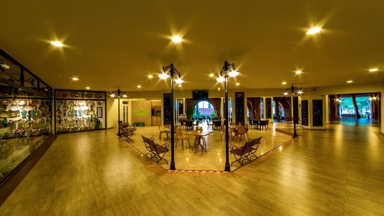 Grand Yazici Club Marmaris Palace 4*,